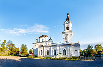 White Trinity Church