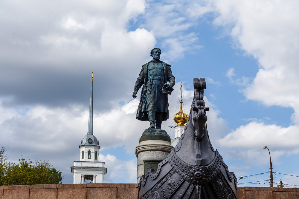 Фото памятники твери