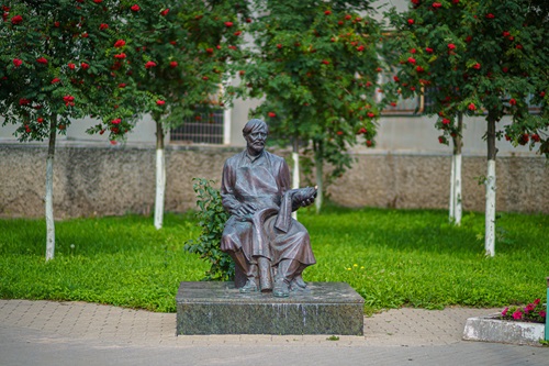 Памятник сапожнику Памятник сапожнику